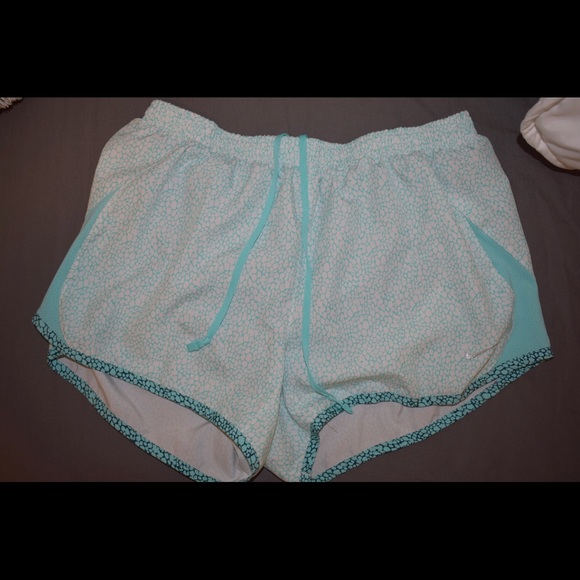 Nike Pants - Women’s Nike Running Shorts